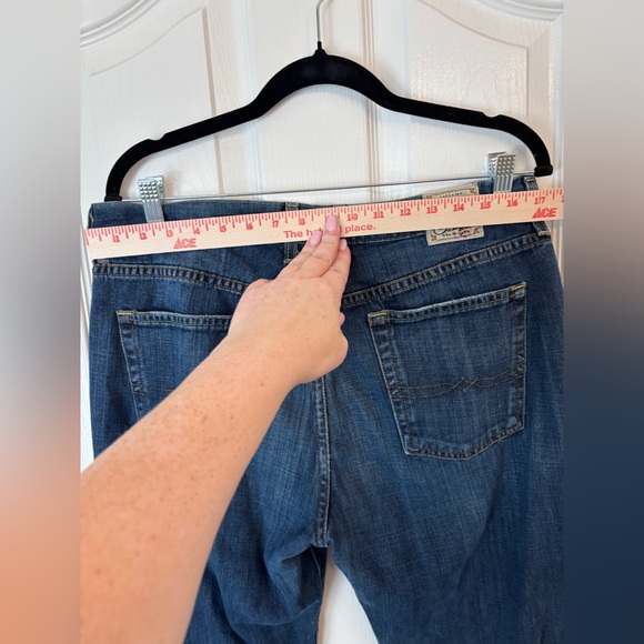 Lucky Brand Dark Blue Women's Boot Cut Jeans Size 16 Denim Jeans Classic - Picture 4 of 6
